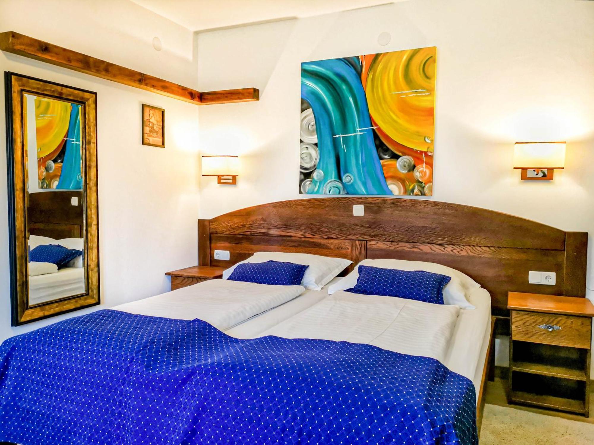 Plitvice Luxury Etno Garden Hotell Plitvička Jezera Rom bilde